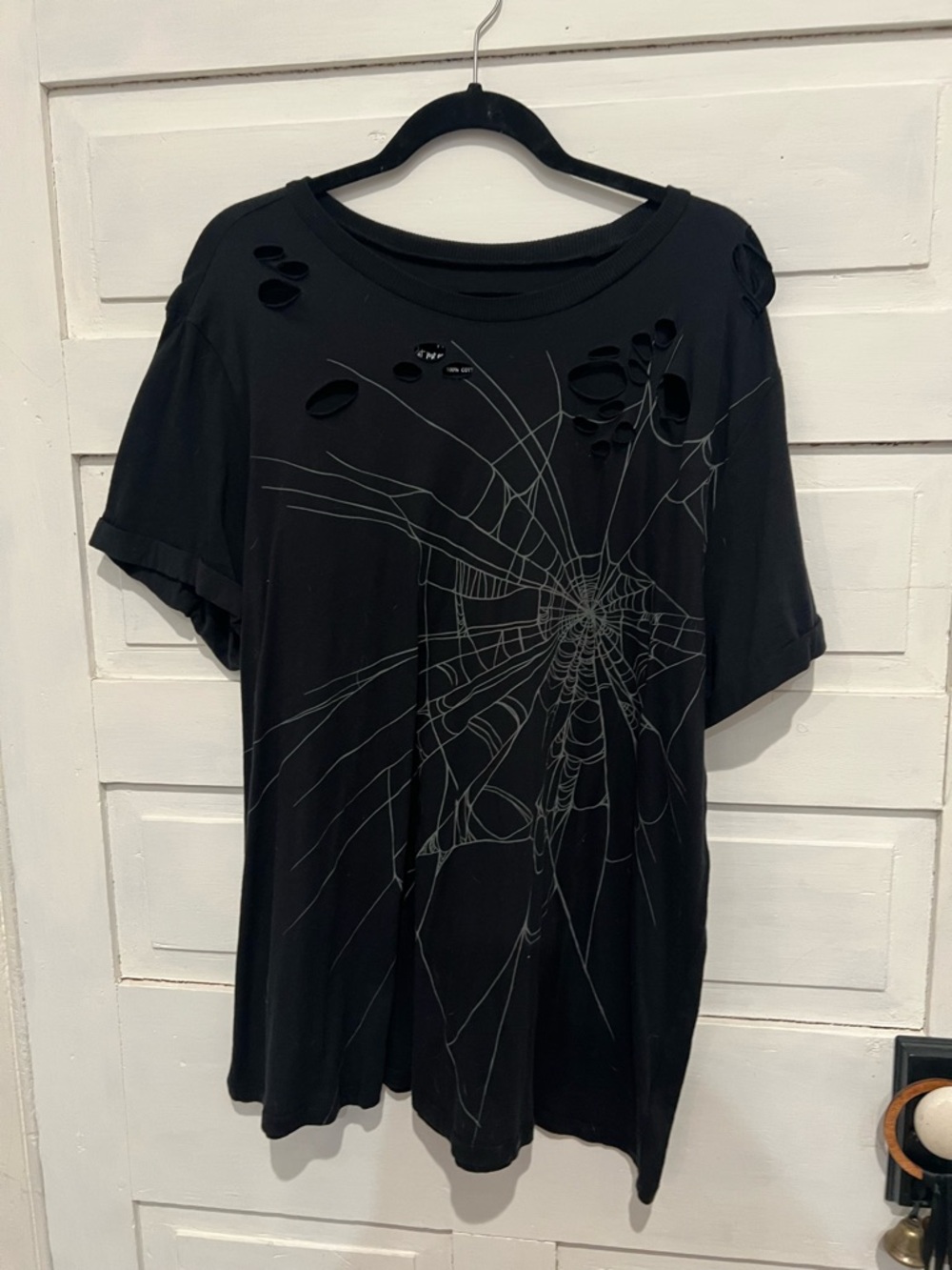 Torrid 2 Ripped Spiderweb Halloween T-Shirt Black Brand New